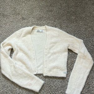 Hollister cropped fuzzy cardigan